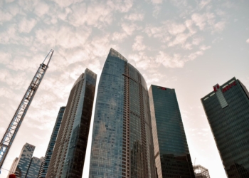 AI drives demand for high-paying tech jobs, finds iCIMS report