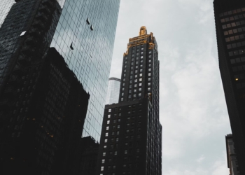 How to attract top talent in a competitive job market: Insights from healthcare hiring