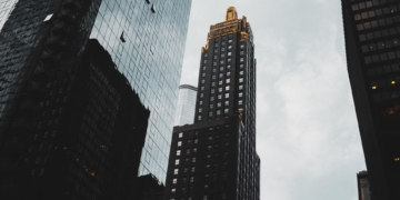 How to attract top talent in a competitive job market: Insights from healthcare hiring