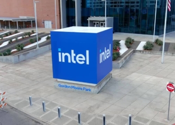 Intel says: Back to the office, four days a week