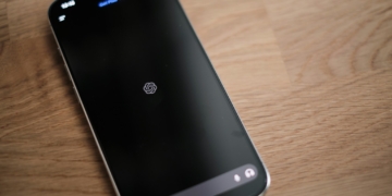 OpenAI’s o3 claimed 25%, independent test says “try 10”