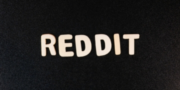 Reddit says AI bots are too good now some users must verify