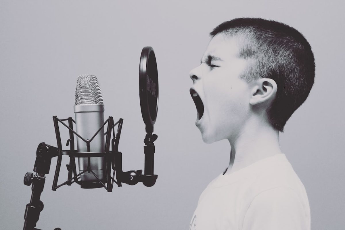 AI bands are now topping the charts and earning real money
