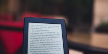 Amazon launched a cheaper new Kindle Colorsoft e-reader