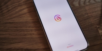 Apple finally joins the Threads party