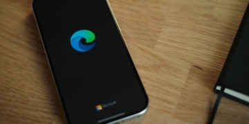 Edge’s new Copilot mode watches you browse