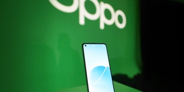 Oppo is now using its own AI to power its global customer support