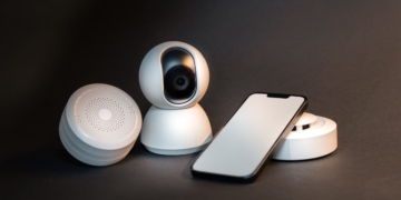 Apple develops AI home security camera with facial recognition