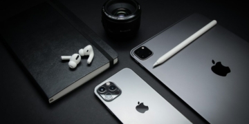 Apple researchers refine StarChat-Beta into UICoder for UI coding