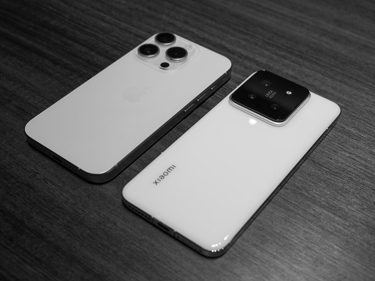 Xiaomi 16 Pro leak shows bigger flat 6.85 inch display