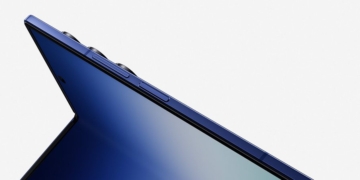 Galaxy Z Fold7 Enterprise debuts in Germany with 3 year warranty