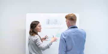 OpenAI: GDPval framework tests AI on real-world jobs