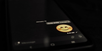 WhatsApp status to add close friends like Instagram