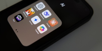 AI chatbots spread false info in 1 of 3 responses