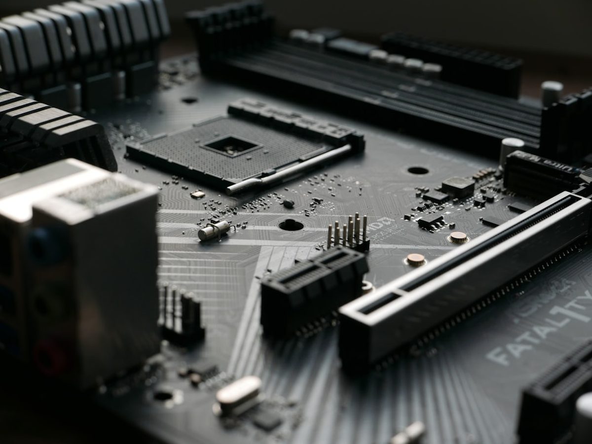 PCIe 8.0 Standard verspricht die Bandbreite von 1 TB/s für KI- und Quanten-Workloads