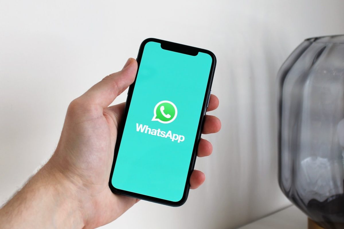 WhatsApp tests monthly message cap to fight spam WhatsApp tests monthly message cap to fight spam