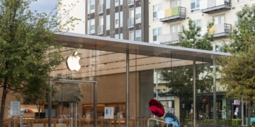 Apple plans stealth launch three devices this week