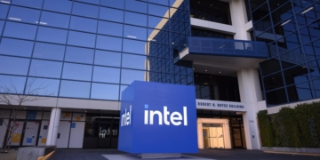 Intel’s comeback plan begins with a new US-made 18A processor