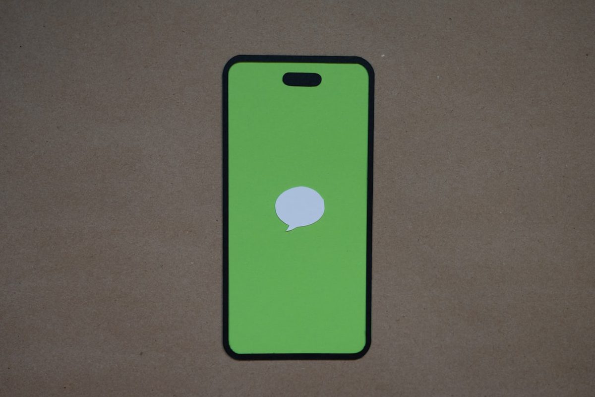 Skipping eSIM setup on iOS 26 could break iMessage until you toggle it manually