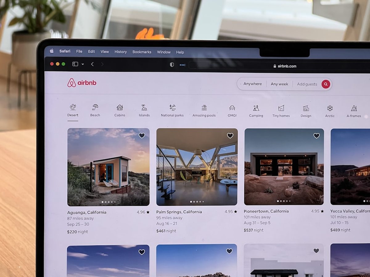 Airbnb wants travelers to meet — not just book Airbnb wants travelers to meet — not just book
