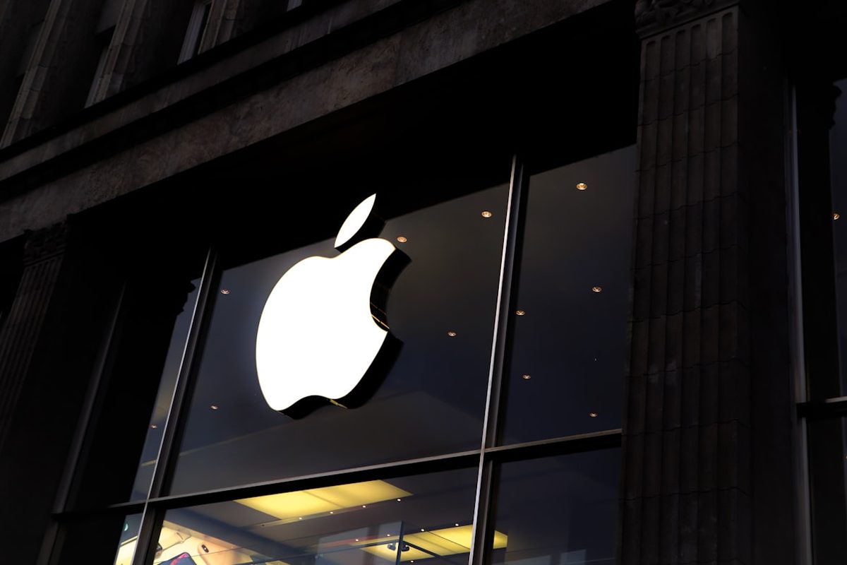 Hack an iPhone and Apple will pay you up to  million
