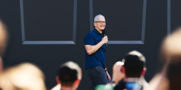 Tim Cook might not be leaving Apple soon after all