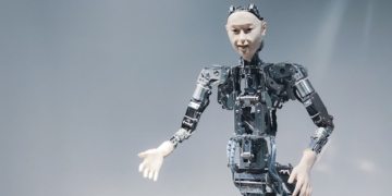 Russian humanoid robot AIdol face-plants in first public demo