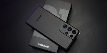 This Samsung Galaxy phone needs and immediate update