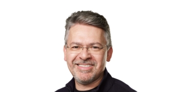 The man who ran Google’s Gemini now takes over Apple AI