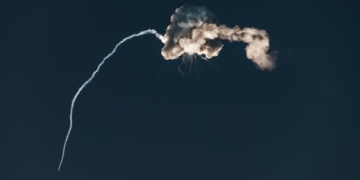 SpaceX loses control of Starlink satellite 35956