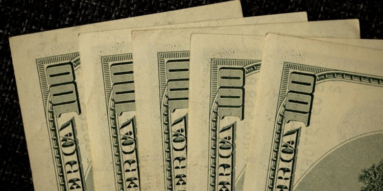 Google-featured VPN extension harvested and sold ChatGPT and Claude conversations