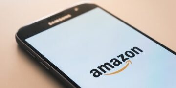 Amazon reaches  billion settlement over customer refund lawsuit