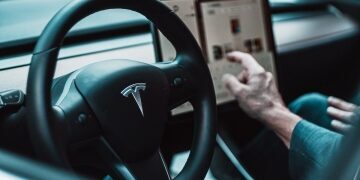 Tesla defies shareholder vote to invest  billion in Musk’s xAI
