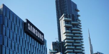 Samsung profits surge 200% as AI server demand triggers memory chip shortage