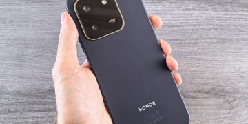 Big batteries drive Honor sales to 71 million in 2025