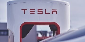 Elon Musk explores “mega-merger” between SpaceX, Tesla and xAI