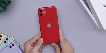 Leak suggests deep red finish could define next Android flagships