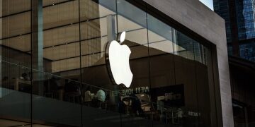 Apple reportedly delays foldable iPhone release