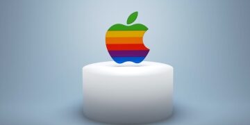 Apple tops global smartphone sales in Q1 2026
