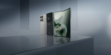 Motorola begins pre-orders for Razr Fold in UK and Europe
