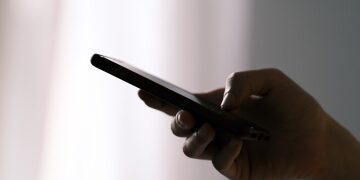 Samsung will discontinue Samsung Messages in July 2026