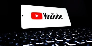 YouTube tests AI-powered Ask YouTube search feature