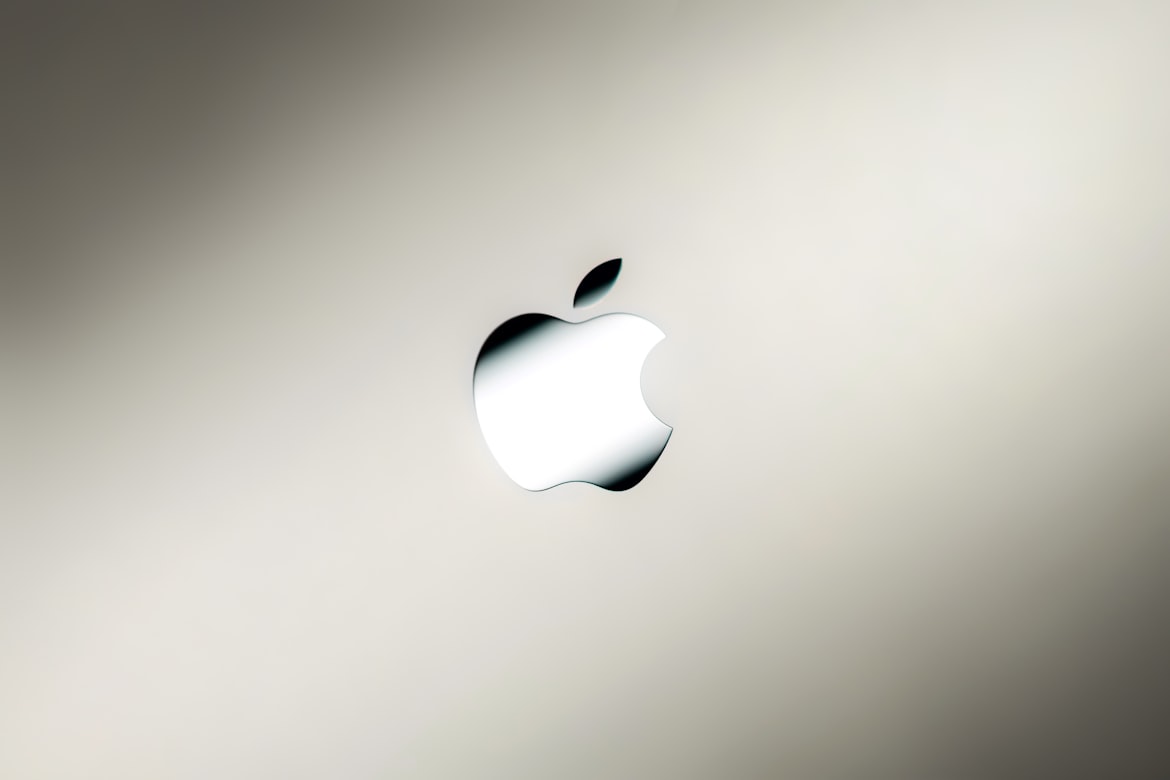 Apple explora Intel e Samsung para reduzir a dependência da TSMC