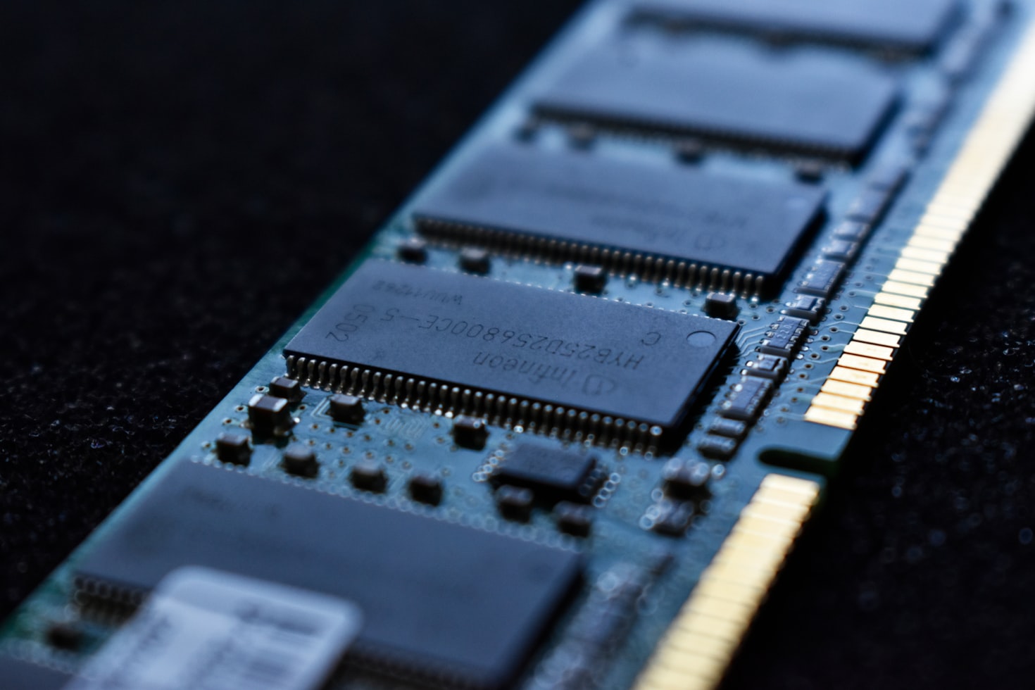 Mobile DRAM prices to skyrocket up to 83% in Q2 2026