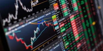 How Augur, Polymarket and Manifold approach smart contract resolution differently