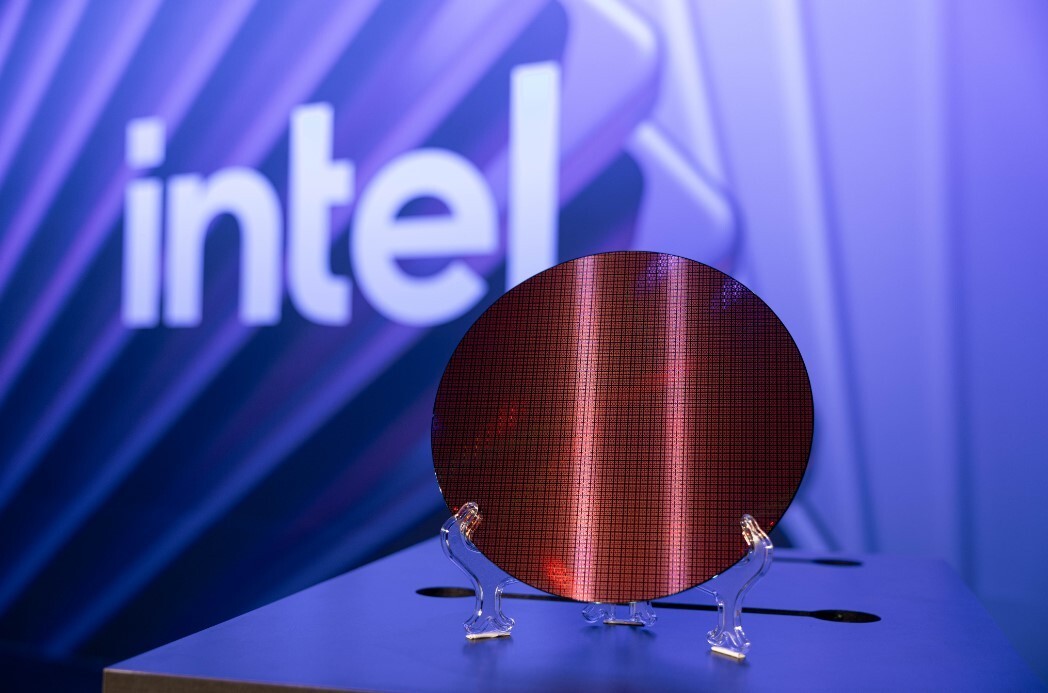 Berichten zufolge sind Intels neue Core-Ultra-Chips Mangelware Berichten zufolge sind Intels neue Core-Ultra-Chips Mangelware
