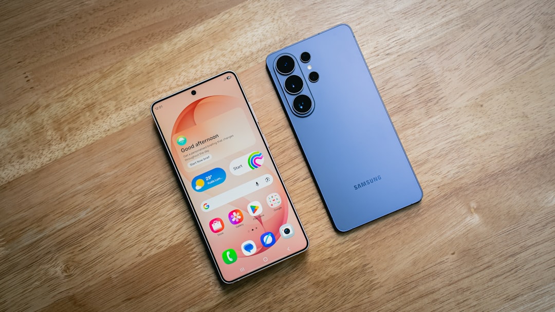 三星 Galaxy S27 Pro 泄密指向内置隐私显示屏