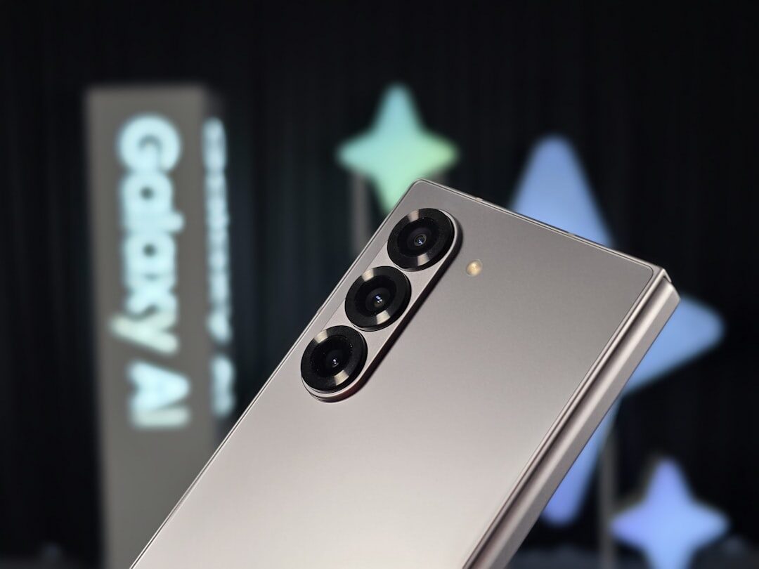 三星 Galaxy Z Fold8 系列泄露，相机升级