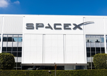 SpaceX targets .4 billion raise in record-setting .75 trillion IPO