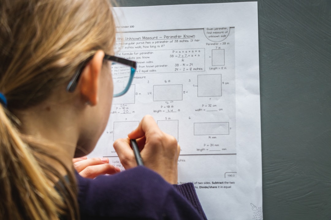 Studie koppelt AI-ondersteund huiswerk aan lagere examenscores